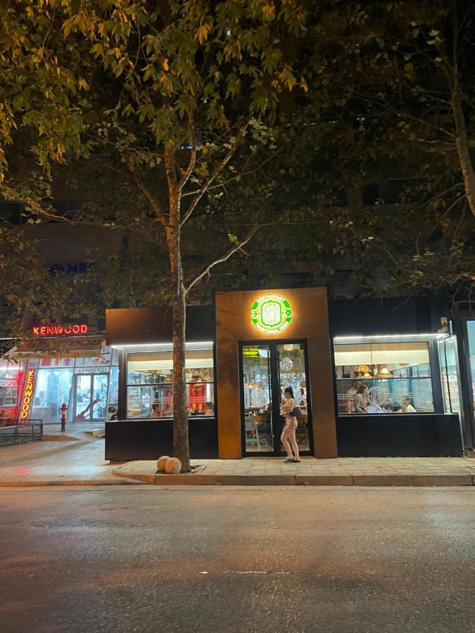 Condor Center Tirana Apartment Zewnętrze zdjęcie