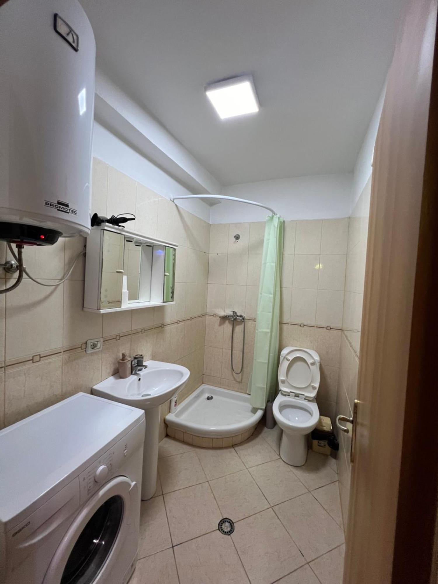 Condor Center Tirana Apartment Zewnętrze zdjęcie