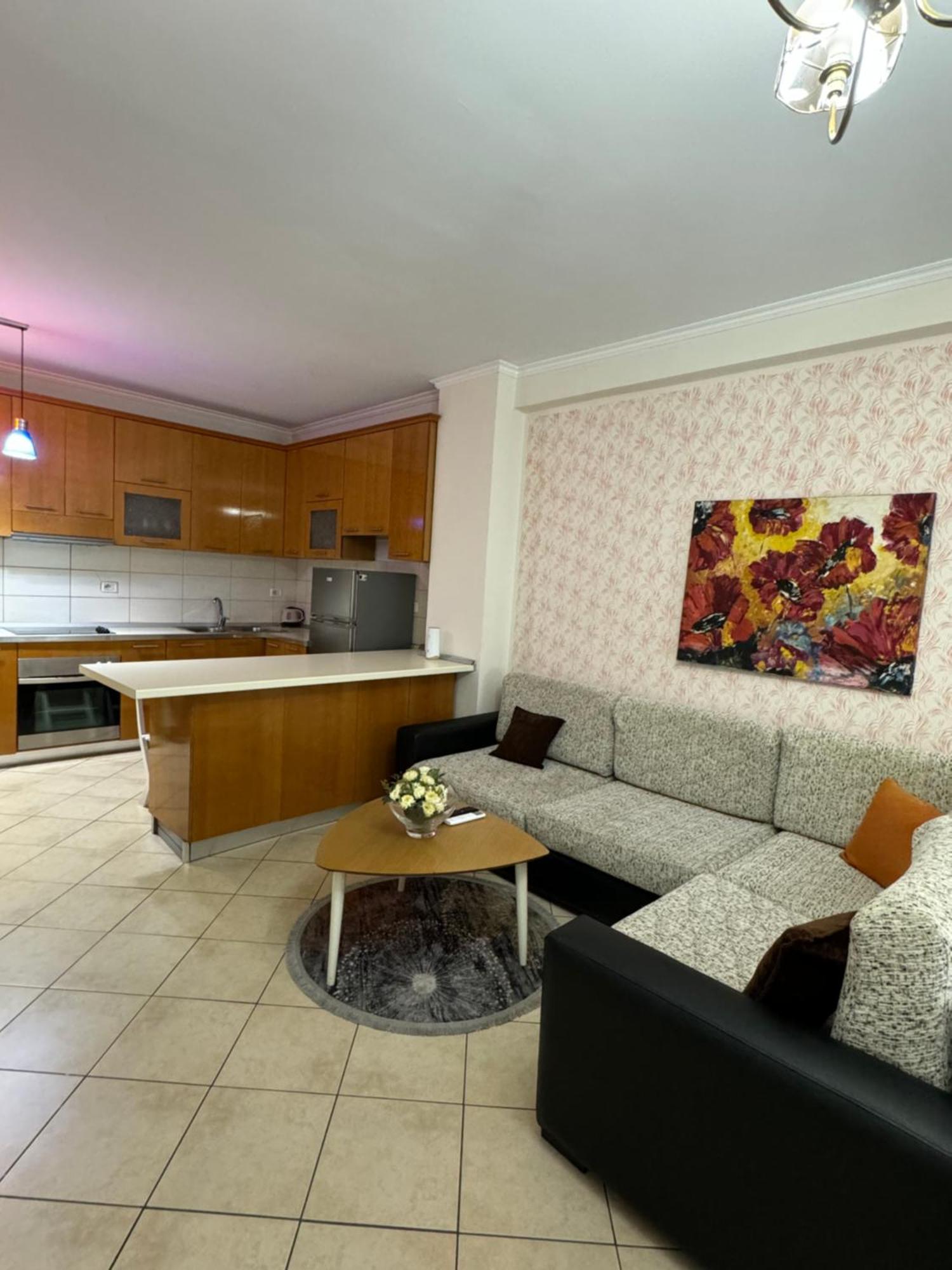 Condor Center Tirana Apartment Zewnętrze zdjęcie